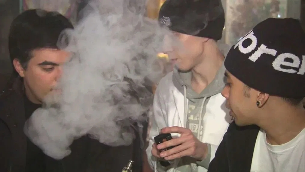 Vaping at 5% Nicotine: Who Should Avoid It and Why 1 Vaping at 5% Nicotine